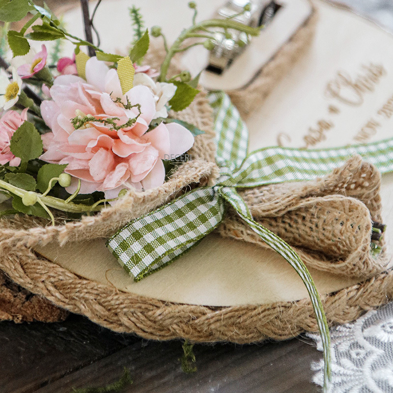 Custom Oval Wooden Flowers Eng – Ring Bearer Pillow recenzja i cena