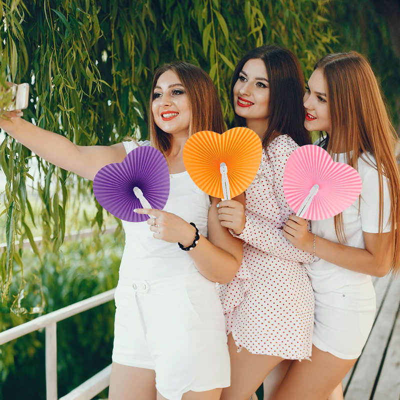 Colorful Heart Shaped Fan to G – Wedding Supply List recenzja i cena