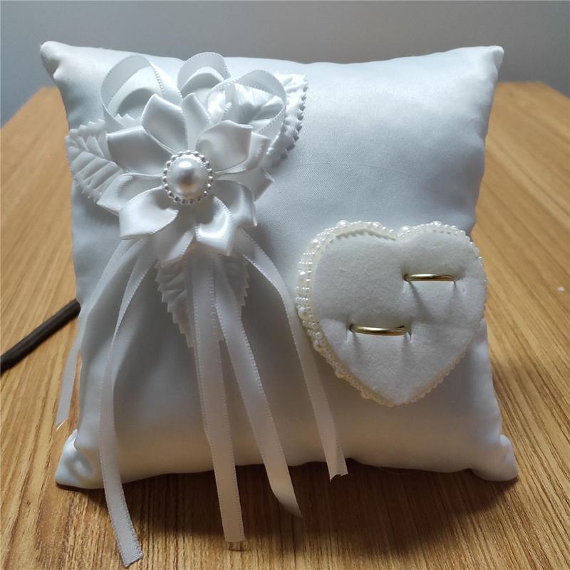 Wedding Ring Pillow European R – Ring Bearer Pillow recenzja i cena